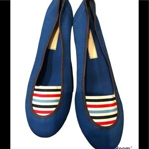 MARC JACOBS red/white/blue kitten heeled slip on shoes. Size 10.5.